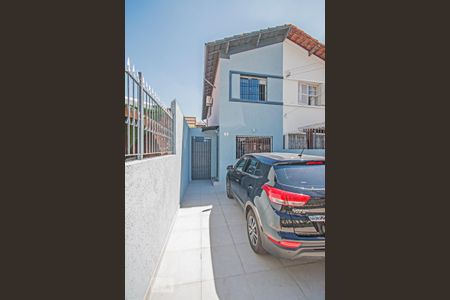 Casa à venda com 210m², 3 quartos e 2 vagasGaragem e Fachada