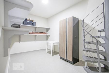 Casa à venda com 210m², 3 quartos e 2 vagasDepósito