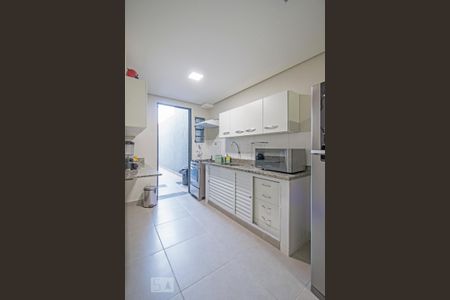 Casa à venda com 210m², 3 quartos e 2 vagasCozinha