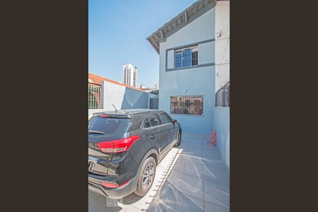 Casa à venda com 210m², 3 quartos e 2 vagasGaragem e Fachada