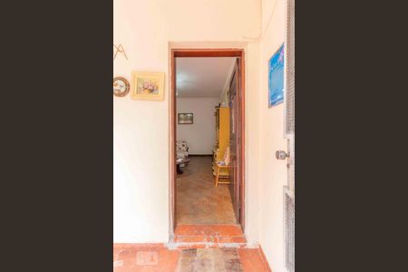 Casa à venda com 120m², 2 quartos e sem vaga Casa à venda com 120m², 2 quartos e sem vagaEntrada