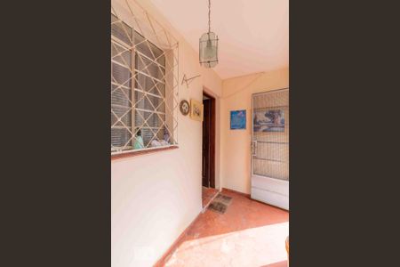 Casa à venda com 120m², 2 quartos e sem vaga Casa à venda com 120m², 2 quartos e sem vagaEntrada