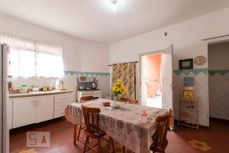 Casa à venda com 120m², 2 quartos e sem vaga Casa à venda com 120m², 2 quartos e sem vagaCozinha