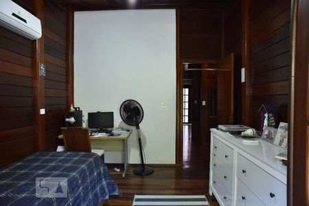 Casa de condomínio para alugar com 250m², 3 quartos e 1 vagaQuarto 1