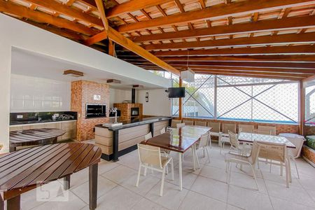 Apartamento à venda com 105m², 3 quartos e 3 vagasÁrea comum - Churrasqueira