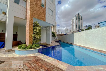 Apartamento à venda com 105m², 3 quartos e 3 vagasÁrea comum - Piscina