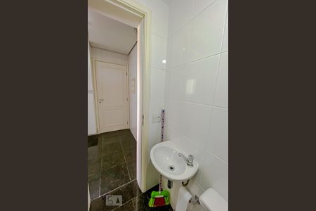 Apartamento à venda com 105m², 3 quartos e 3 vagasBanheiro de Serviço