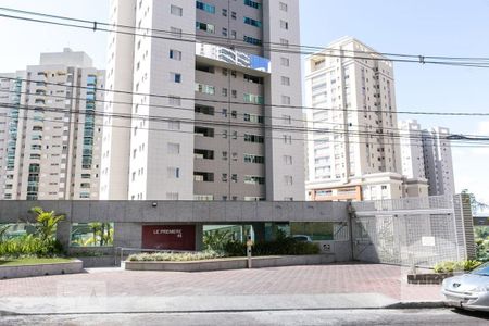Apartamento à venda com 60m², 1 quarto e 2 vagasFachada