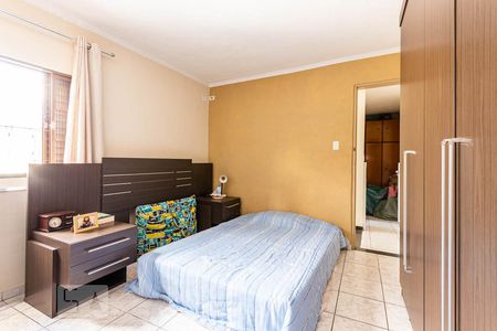 Quarto 1 de casa à venda com 4 quartos, 300m² em Vila Dalila, São Paulo