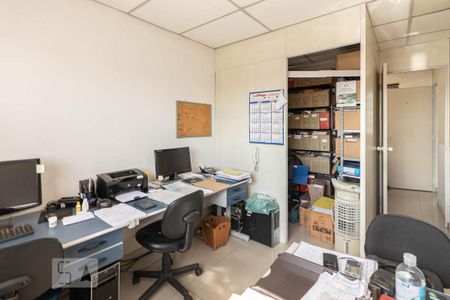 Casa à venda com 300m², 4 quartos e 3 vagasEscritório 