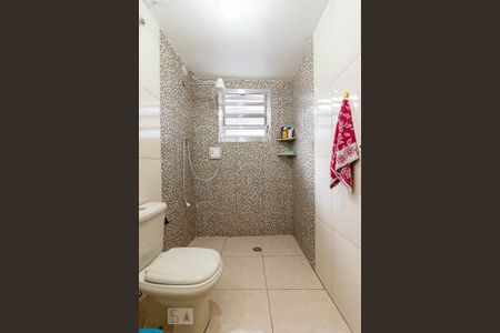 Casa à venda com 300m², 4 quartos e 3 vagasBanheiro casa 2