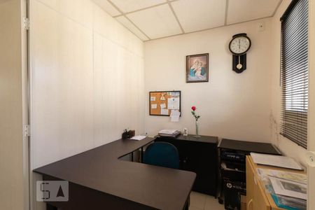 Casa à venda com 300m², 4 quartos e 3 vagasEscritório 