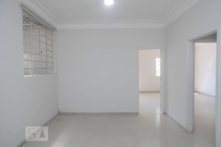 Sala de casa para alugar com 2 quartos, 100m² em Cidade Jardim, Belo Horizonte