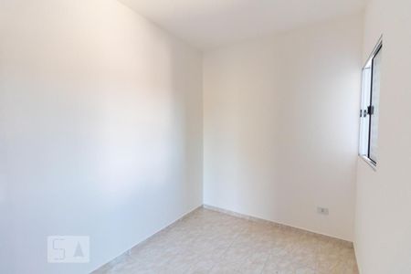 Quarto 1 de apartamento para alugar com 2 quartos, 40m² em Jardim Arize, São Paulo