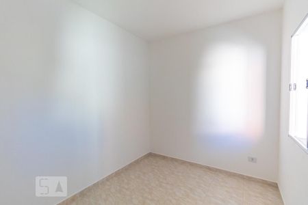 Quarto 2 de apartamento para alugar com 2 quartos, 40m² em Jardim Arize, São Paulo