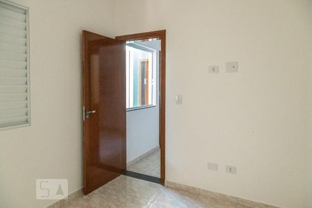 Quarto 1 de apartamento para alugar com 2 quartos, 40m² em Jardim Arize, São Paulo