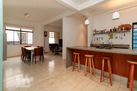 Apartamento à venda com 85m², 1 quarto e sem vagaCozinha