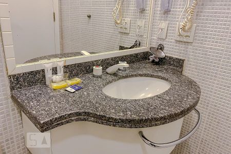 Apartamento à venda com 36m², 1 quarto e 1 vagaDetalhe Banheiro