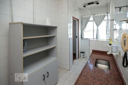 Apartamento à venda com 56m², 2 quartos e 1 vagaCozinha