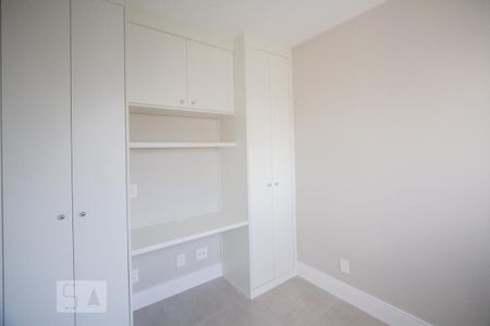 Apartamento para alugar com 70m², 2 quartos e 2 vagasQuarto