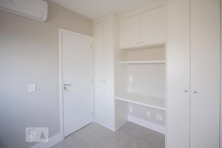 Apartamento para alugar com 70m², 2 quartos e 2 vagasQuarto