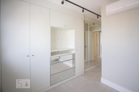Suíte de apartamento para alugar com 2 quartos, 70m² em Campo Belo, São Paulo