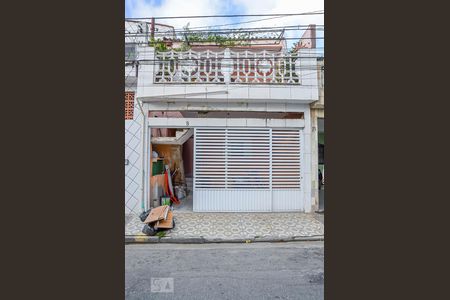 Casa para alugar com 86m², 2 quartos e sem vaga Casa para alugar com 86m², 2 quartos e sem vagaFachada