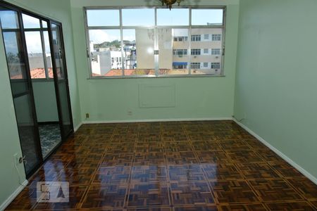 Sala de apartamento à venda com 4 quartos, 136m² em Jardim Guanabara, Rio de Janeiro