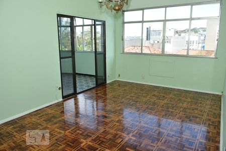Sala de apartamento à venda com 4 quartos, 136m² em Jardim Guanabara, Rio de Janeiro