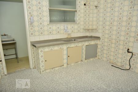 Apartamento à venda com 136m², 4 quartos e 1 vagaCozinha