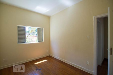 Casa à venda com 140m², 3 quartos e 2 vagasQuarto 3