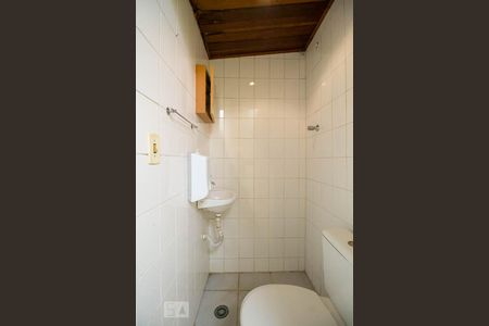 Casa à venda com 140m², 3 quartos e 2 vagasBanheiro 3