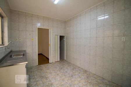 Casa à venda com 140m², 3 quartos e 2 vagasCozinha 