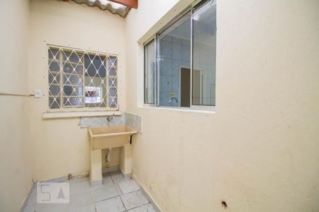Casa à venda com 140m², 3 quartos e 2 vagasLavanderia 