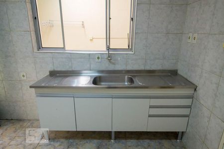 Casa à venda com 140m², 3 quartos e 2 vagasCozinha 