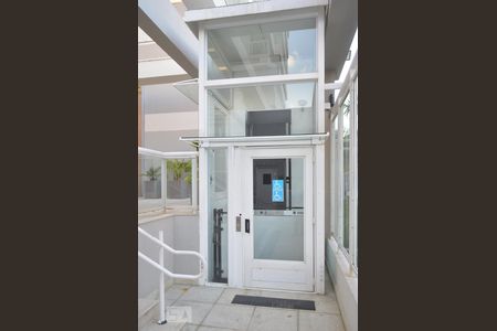 Apartamento à venda com 127m², 3 quartos e 2 vagasÁrea comum - elevador para cadeirantes