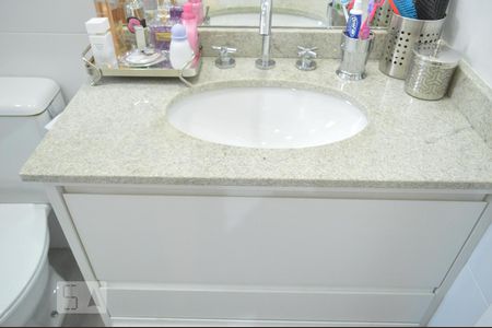 Apartamento à venda com 127m², 3 quartos e 2 vagasBanheiro da suite 2