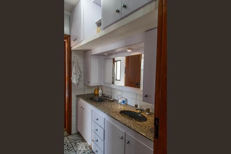 Apartamento à venda com 125m², 3 quartos e 3 vagasBanheiro