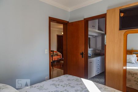 Apartamento à venda com 125m², 3 quartos e 3 vagasQuarto 2