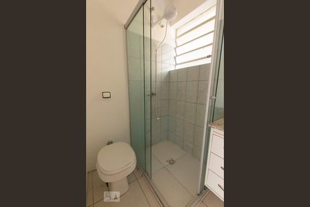 Apartamento para alugar com 60m², 2 quartos e sem vagaBanheiro