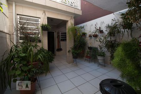 Casa à venda com 115m², 2 quartos e 2 vagasQuintal