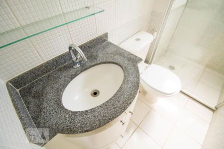 Apartamento à venda com 66m², 2 quartos e 2 vagasBanheiro 