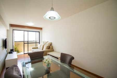 Sala de apartamento à venda com 2 quartos, 66m² em Vila Gumercindo, São Paulo