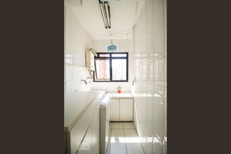 Apartamento à venda com 66m², 2 quartos e 2 vagasLavanderia 