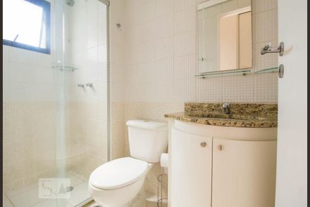 Apartamento à venda com 66m², 2 quartos e 2 vagasBanheiro da Suíte