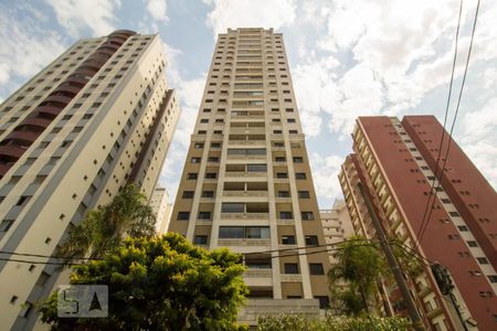 Apartamento à venda com 66m², 2 quartos e 2 vagasFachada
