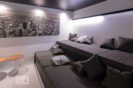 Studio para alugar com 33m², 1 quarto e sem vagaSala de Cinema