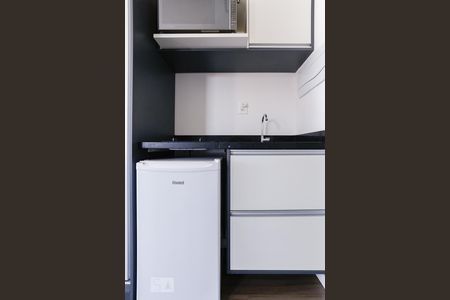 Cozinha de kitnet/studio para alugar com 1 quarto, 33m² em Bom Retiro, São Paulo