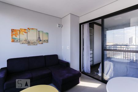 Varanda de kitnet/studio para alugar com 1 quarto, 33m² em Bom Retiro, São Paulo