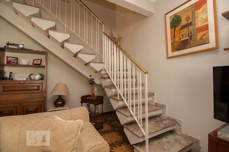 Escada de casa à venda com 3 quartos, 200m² em Vila Matilde, São Paulo